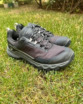 Scatpe Quechua da trekking