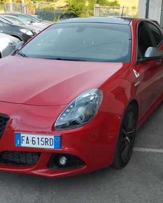 Alfa Romeo Giulietta 1750 Turbo TCT Quadrifoglio V