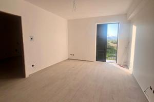V/1177 Piano rialzato di nuova costruzione