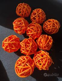 Palline decorative in rattan arancioni