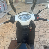 Aprilia Sportcity 300