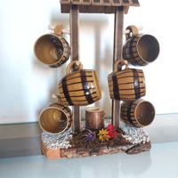 Soprammobile decorativo con 6 tazzine forma botte
