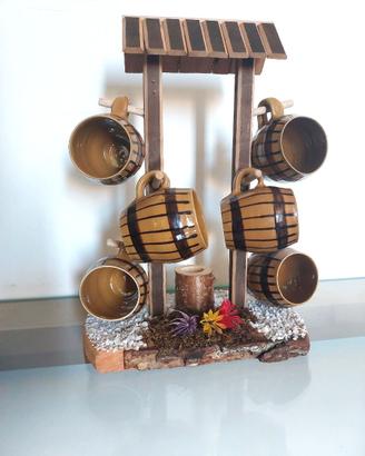 Soprammobile decorativo con 6 tazzine forma botte