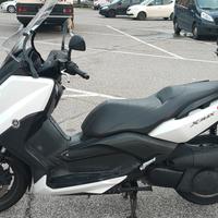 Yamaha Xmax 250 anno 2016 con 26000 km