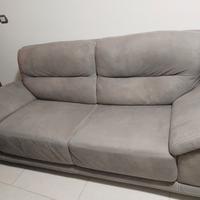 NUOVO DIVANO 3 POSTI 
