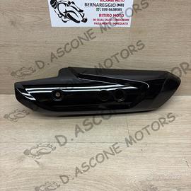 PROTEZIONE MARMITTA TMAX 530 560 NERO LUCIDO