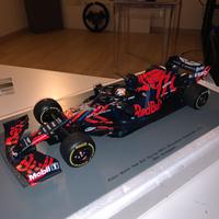 F1 1:18 red bull shakedown