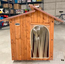 Cuccia da esterno per cane in legn