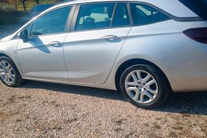 elegantissima Opel Astra 