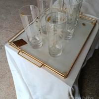 VASSOIO CON BICCHIERI IN CISTALLO 