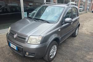 Fiat Panda 1.3 MJT 16V DPF 4x4 Climbing