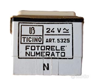 BTICINO MAGIC 5325 FOTORELE NUMERATO 24V AC/DC