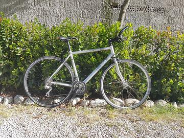 Bicicletta da corsa-passeggio