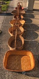 179 - Ceste in legno intrecciato.