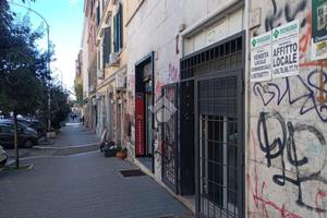 NEGOZIO A ROMA