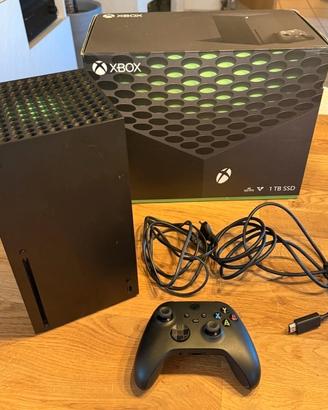 Xbox Series X 1TB con controller e scatola 