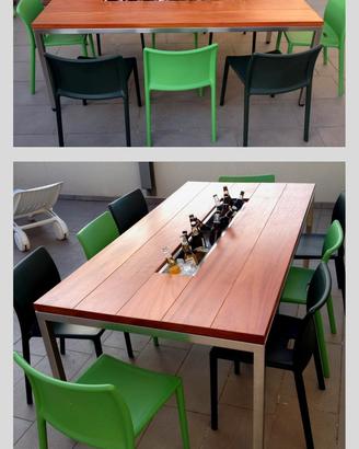 Tavolo in acciaio inox e legno