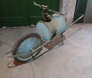 Carriola irroratrice antica