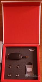 Audi set Box: Chiavetta USB+Scheda+Memory+4 Tappi