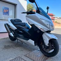Yamaha T Max 500