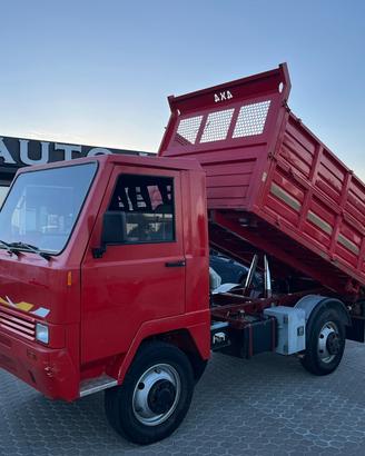 PIAGGIO LOMBARDINI COMCA 2002 A/ML