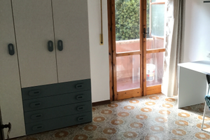 Stanza singola con balcone- per ragazza