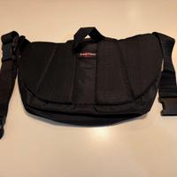 EASTPAK MARSUPIO CICLISMO NERO NUOVO