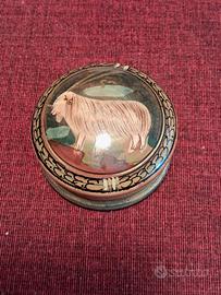scatola vintage in legno tonda