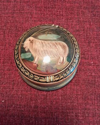 scatola vintage in legno tonda
