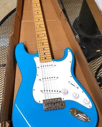 Chitarra Elettrica Stile Stratocaster Azzurra