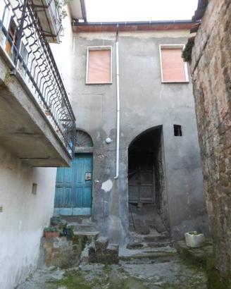 Appartamento di 100 m² con più di 5 locali a Marza