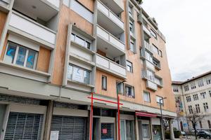 Tc001 ufficio/negozio con scantinato