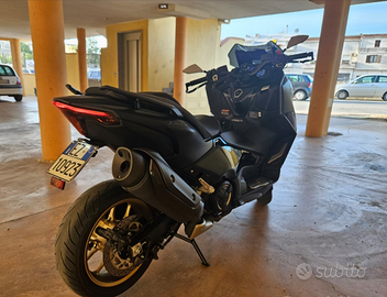 Yamaha T Max 560 - 2022 NUOVO CON ACCESSORI