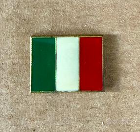 Distintivo della bandiera italiana