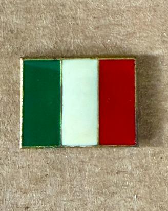 Distintivo della bandiera italiana