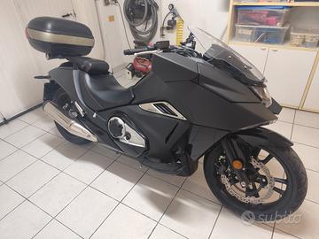 Honda NM4 Vultus - 2016