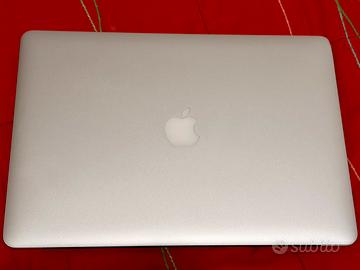 MacBook Pro 15" (2015) - i7 / 16GB / SSD