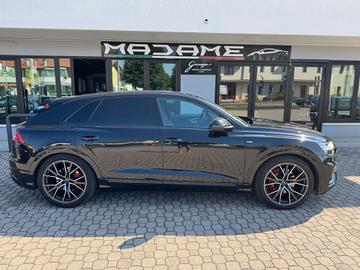 Audi Q8 50 TDI 286 CV quattro tiptronic Sport