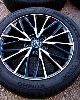 CERCHI E GOMME NUOVE 18 ORIGINALI  TOYOTA 