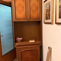 Mobile  con sportelli in vero legno