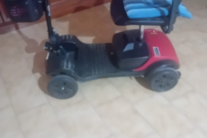 Scooter elettrico per anziani e disabili