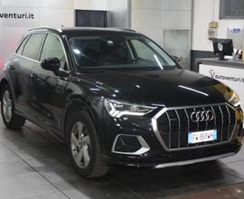 AUDI Q3 40 TDI quattro S tronic Business Advance