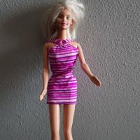 Barbie Riviera vintage con orecchini e vestito