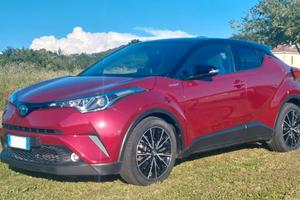Toyota c-hr hybrid full optional