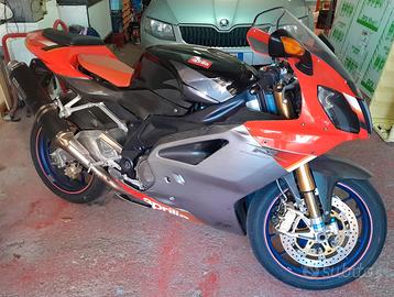 Aprilia RSV 1000 - 2004