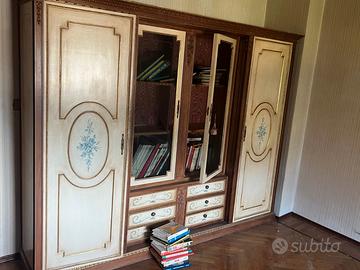 armadio veneziano