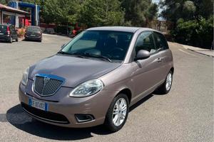 lancia y versione diva