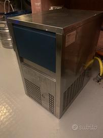 Macchina fabbrica ghiaccio kastel