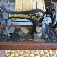 Macchina da cucire Singer primi del 900