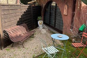 CASA INDIPENDENTE A ROMA